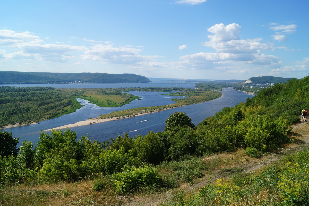 В самаре есть волга